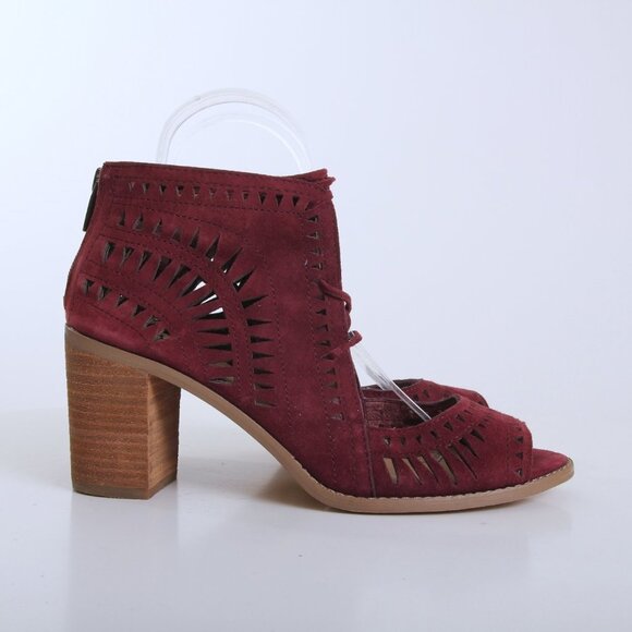 Vince Camuto Tarita Leather Cutout Lace Up Open Toe Sandals Red Women Size 8.5 - Picture 5 of 15